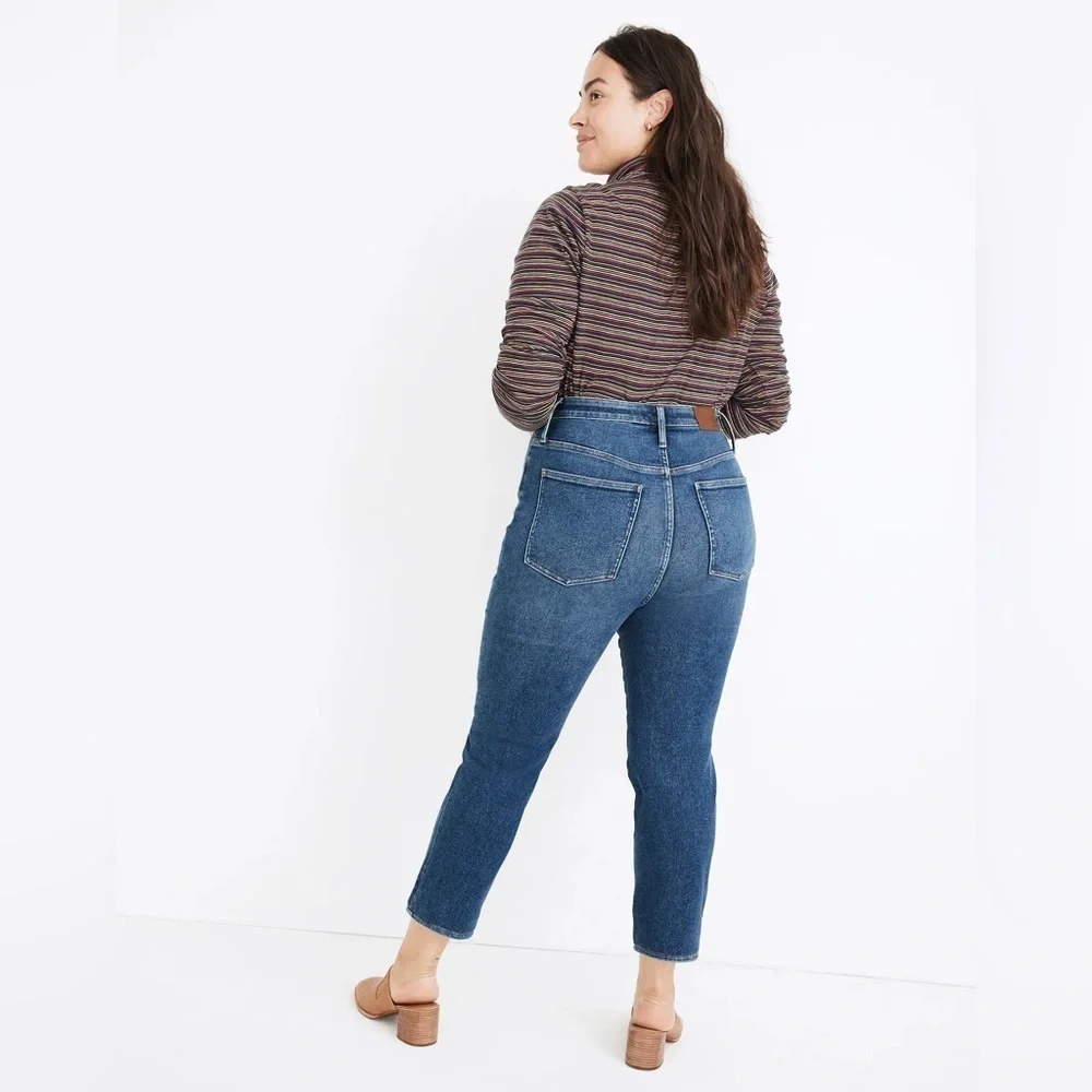 Madewell Comfort Stretch High Rise Perfect Vintage Jean in Maplewood Wash - Picture 3 of 13